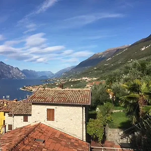 appartamento-laura-brenzone.hotelinveneto.com/
