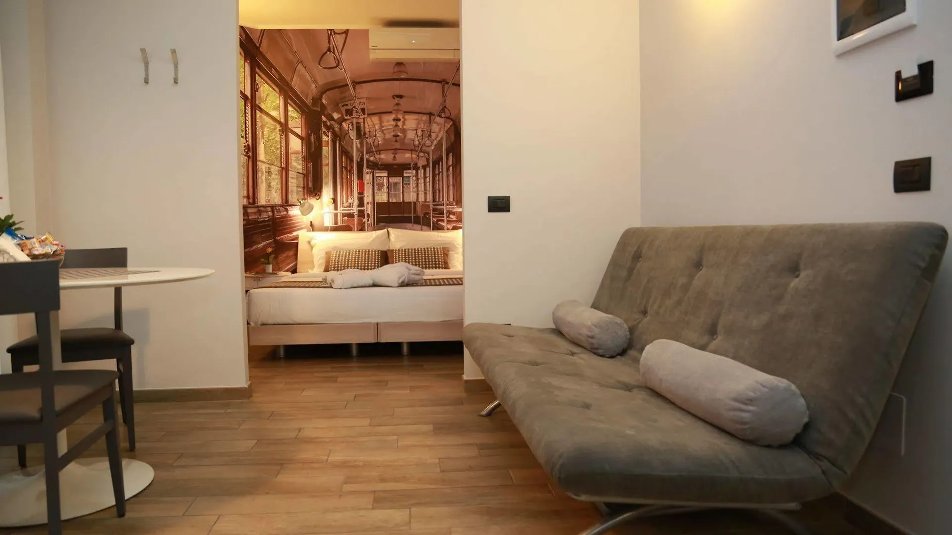 Aparthotel Meneghino Milan